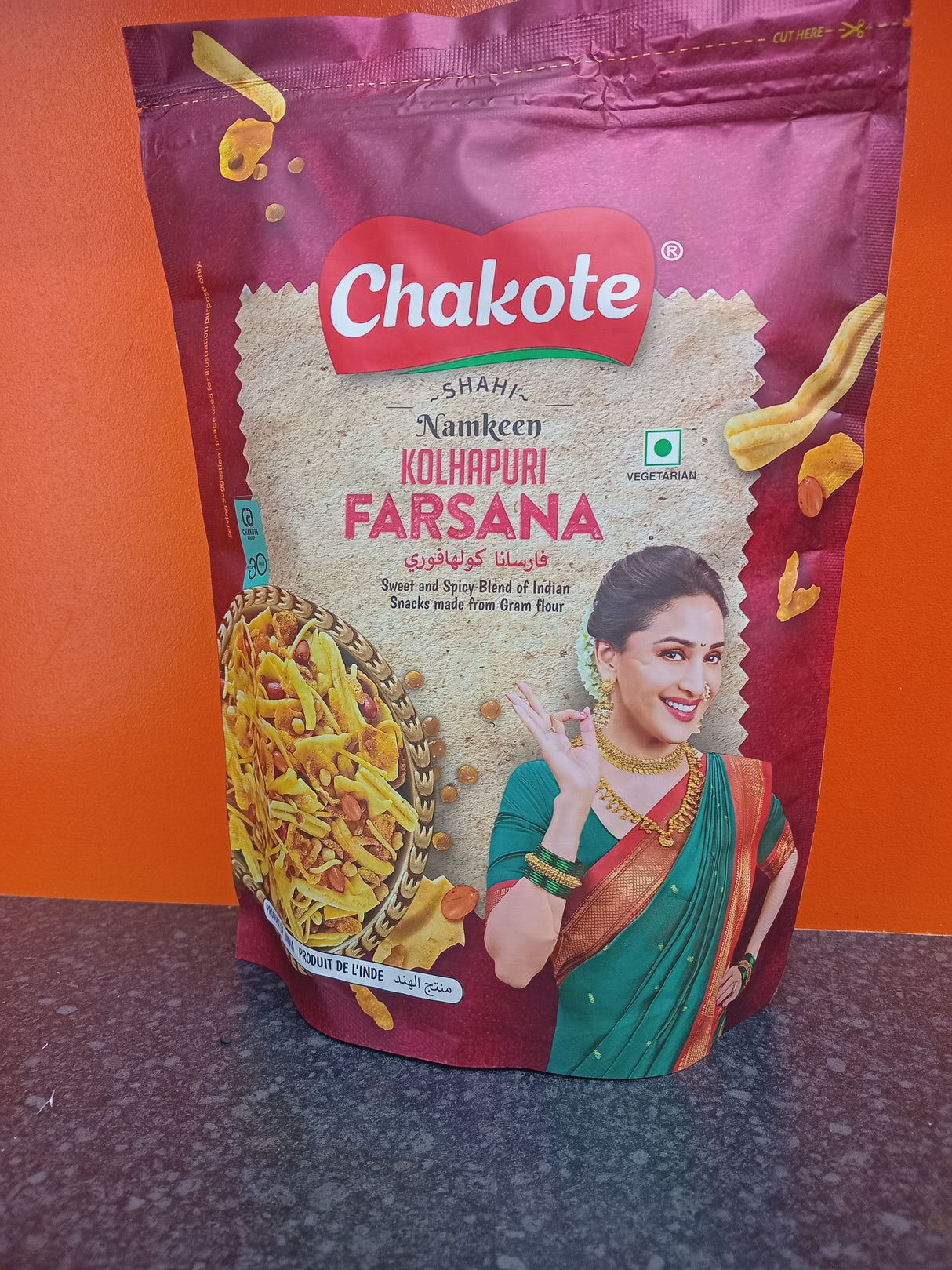 CHAKOTE NAVRATNA FARSAN